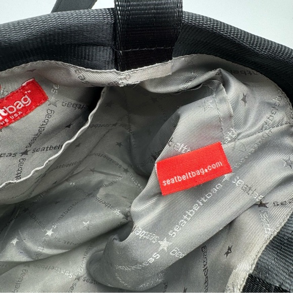 Harveys SeatBelt Purse Black Shoulder Bag Original Seatbelt Bag 90s Y2K - Picture 2 of 9